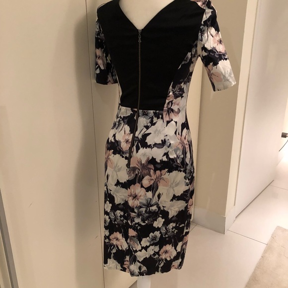 Aussie designer floral dress. - Picture 3 of 8